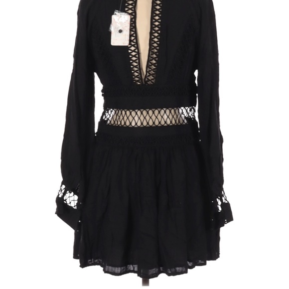Free People I Think I Love You Black Mini Dress Cut Out L/S NWT Sz 6 Whimsygoth - Picture 3 of 9